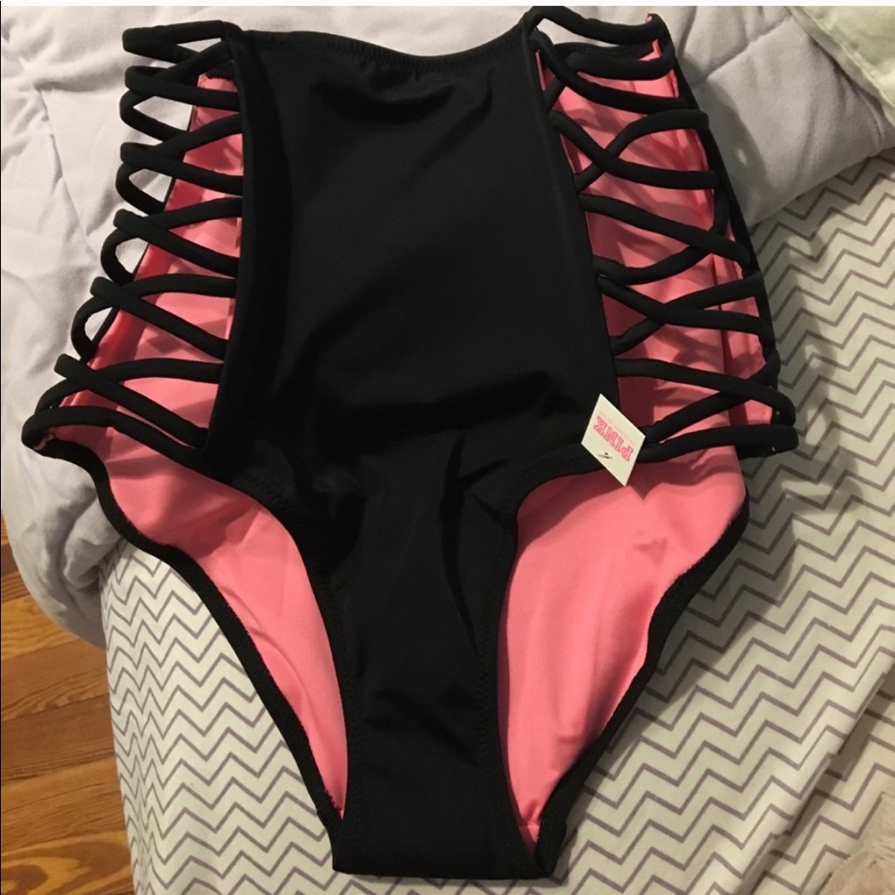 Super cute high waisted bottom
